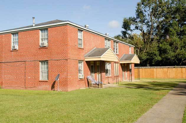 Sunnyside Apartments at 971 Coley Drive